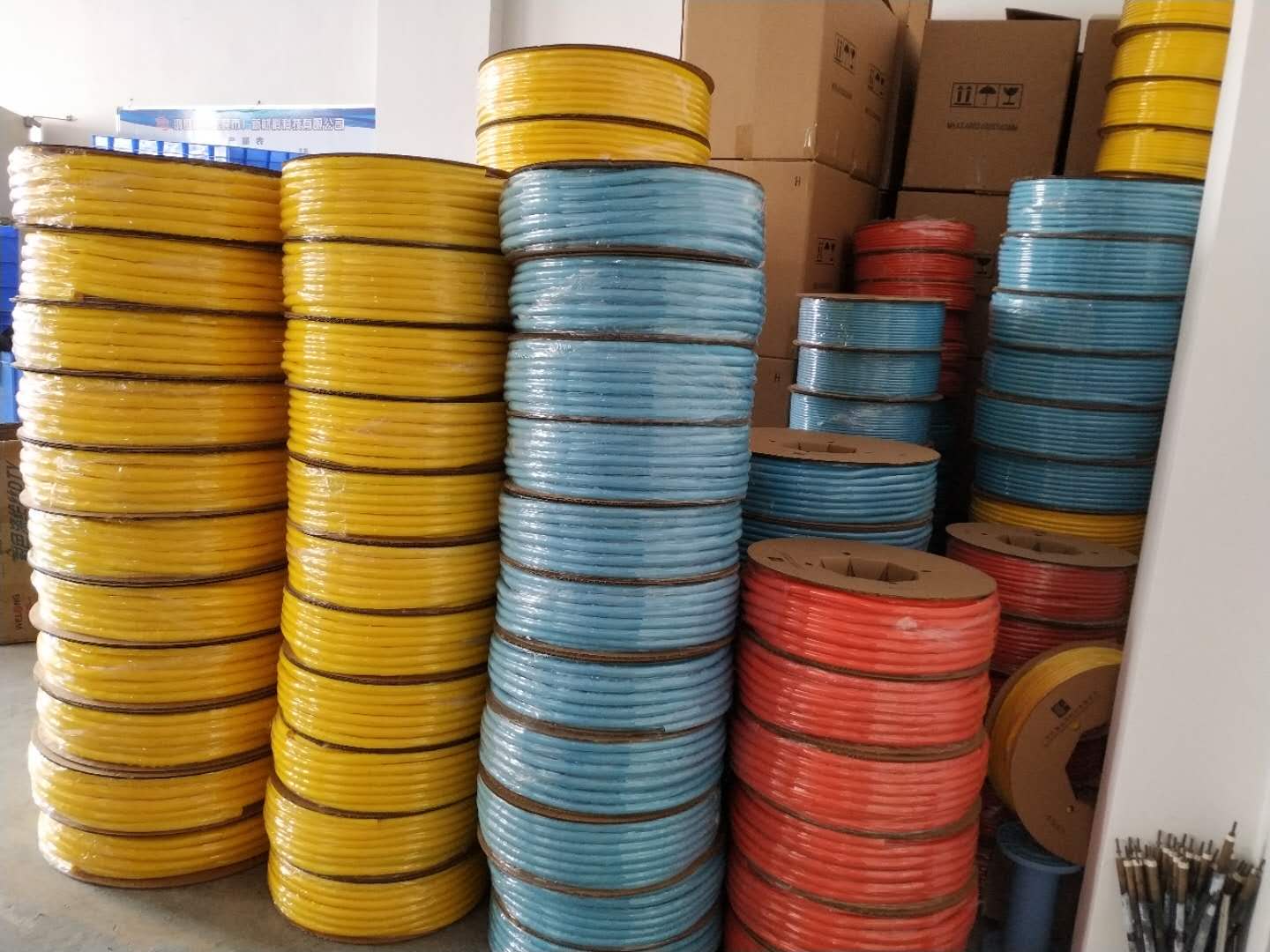 彩色開口自卷式套管大量生產中歡迎下單！